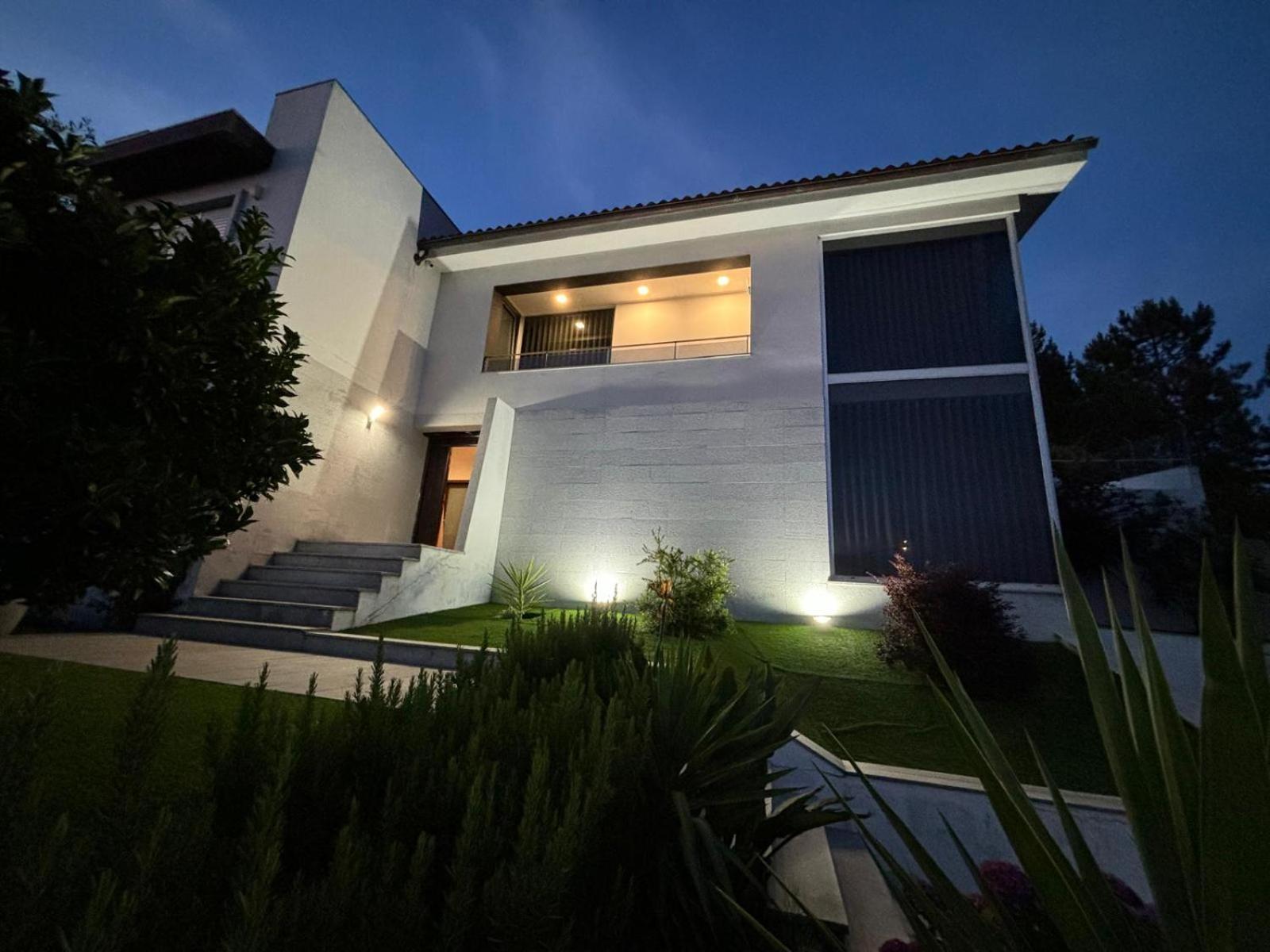 Colina De Picoutos Moradia Com Piscina Holiday home *