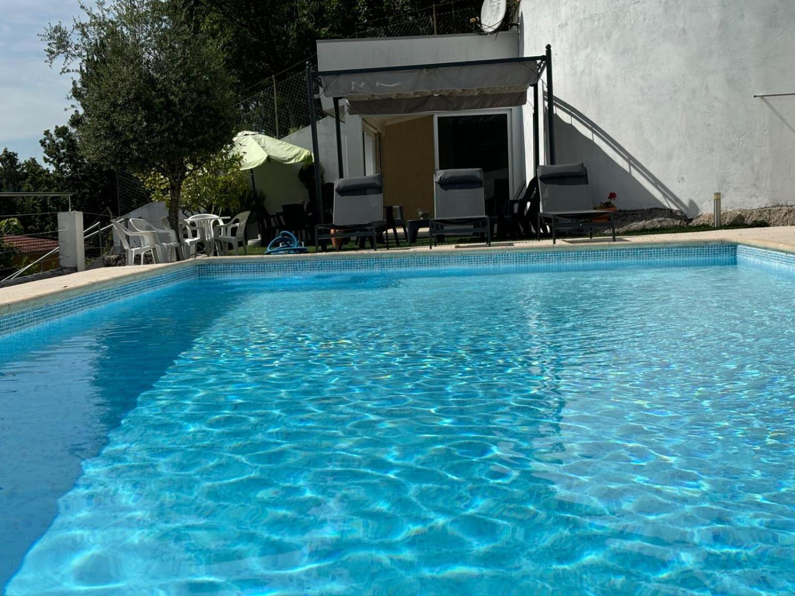 Colina De Picoutos Moradia Com Piscina